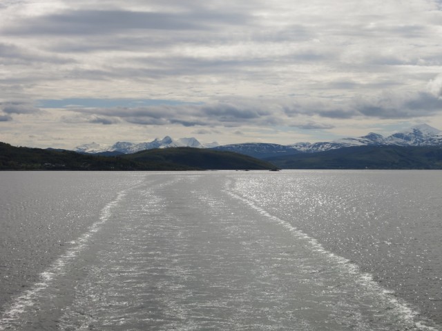 Hurtigruten_2015-06-21_10-51